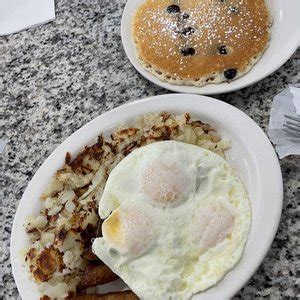 the cracked egg of grosse pointe|breakfast near me right now.